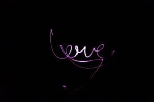 What Does Squiggly Line Mean? - TechColleague