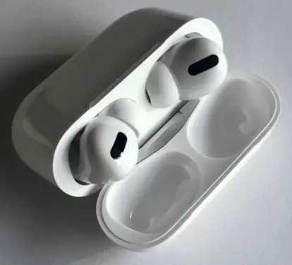 Why Is One AirPod Louder Than The Other? - TechColleague