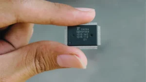 How Is A Microprocessor Different From An Integrated Circuit